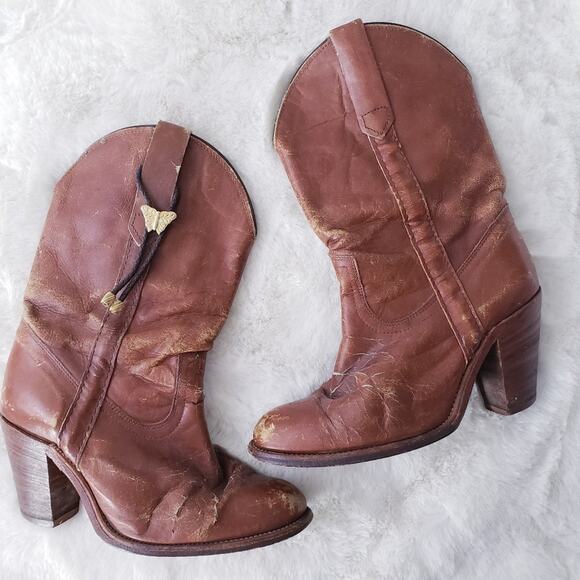 FRYE Vintage 70s Distressed Brown Leather Cowgirl Heeled Boots Chunky Heel - Picture 1 of 8